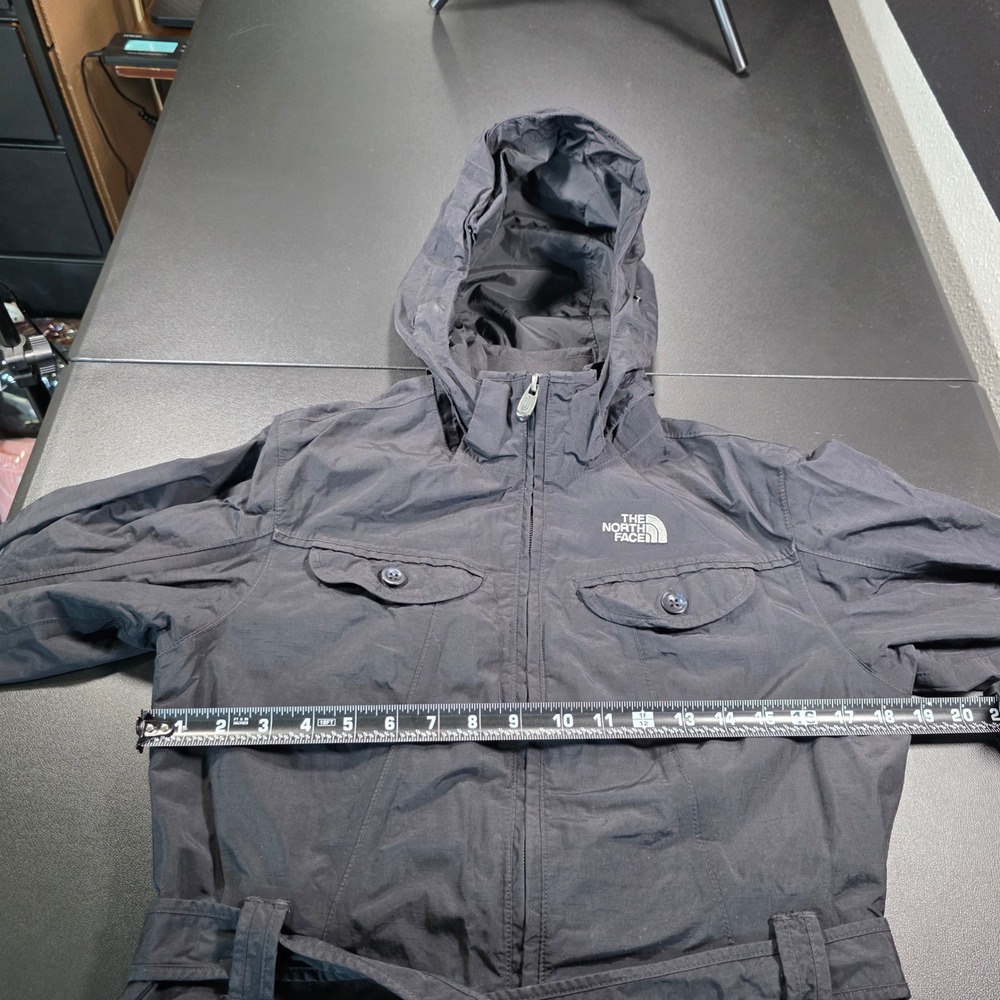 The North Face Womens HyVent Belted Rain Jacket Black Hooded Size S/ M Full Zip - Picture 2 of 11